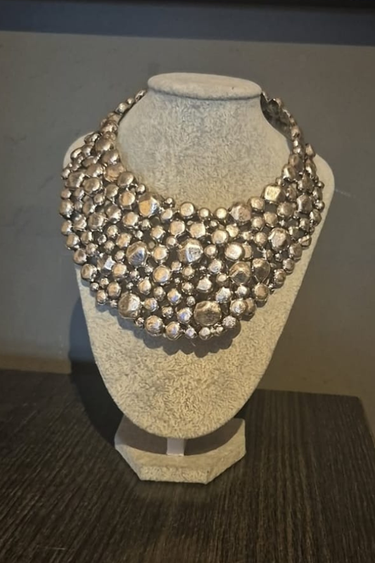 Gargantilla Abstracta